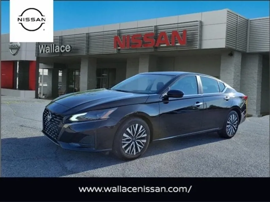 2023 Nissan Altima 2.5 SV photo 1