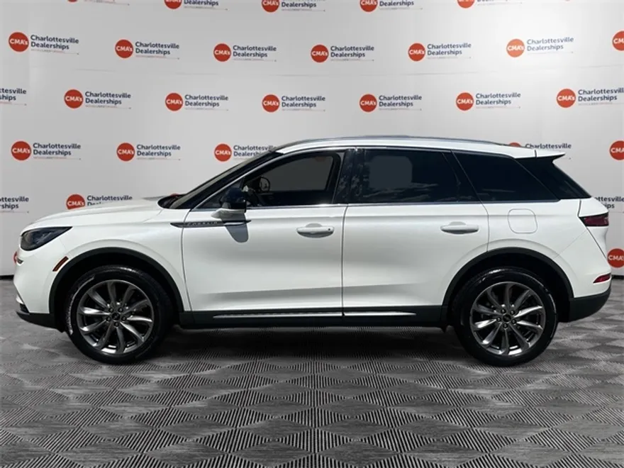 2020 Lincoln Corsair Standard photo 1