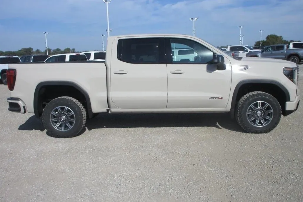 2026 Gmc Sierra 1500 AT4 photo 1