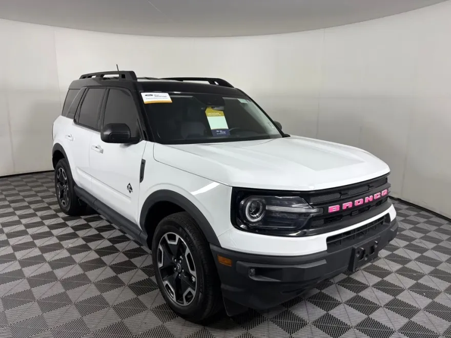 2024 Ford Bronco Sport Outer Banks photo 1