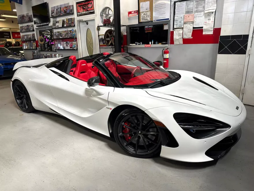 2022 Mclaren 720S Spider photo 1