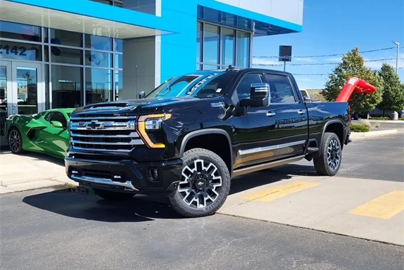 2025 Chevrolet Silverado 2500HD High Country photo 1