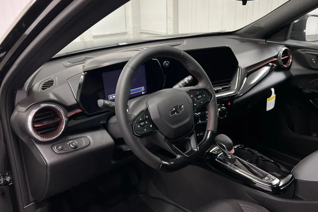2025 Chevrolet Trax photo 1