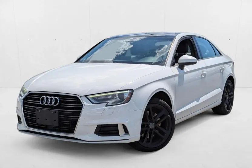 2018 Audi A3 Premium photo 1