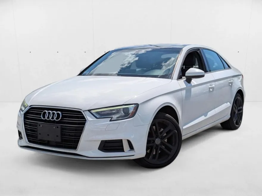 2018 Audi A3 Premium photo 1