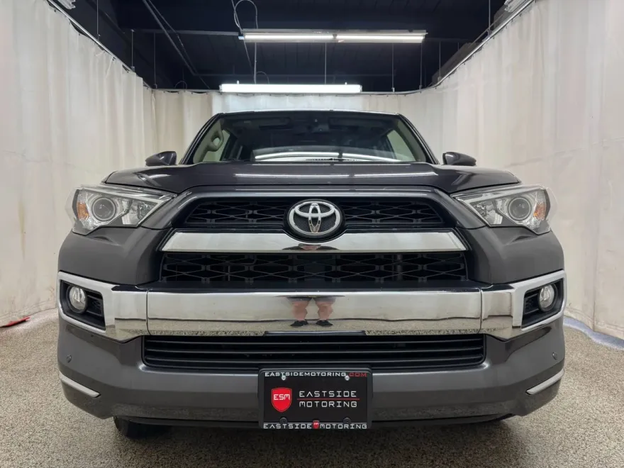 2015 Toyota 4Runner Limited photo 1