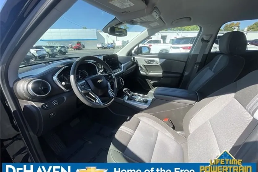 2024 Chevrolet Blazer 2LT photo 1