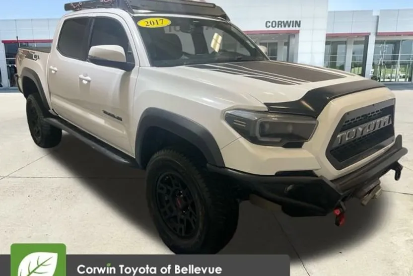 2017 Toyota Tacoma SR5 Sport TRD Pro photo 1