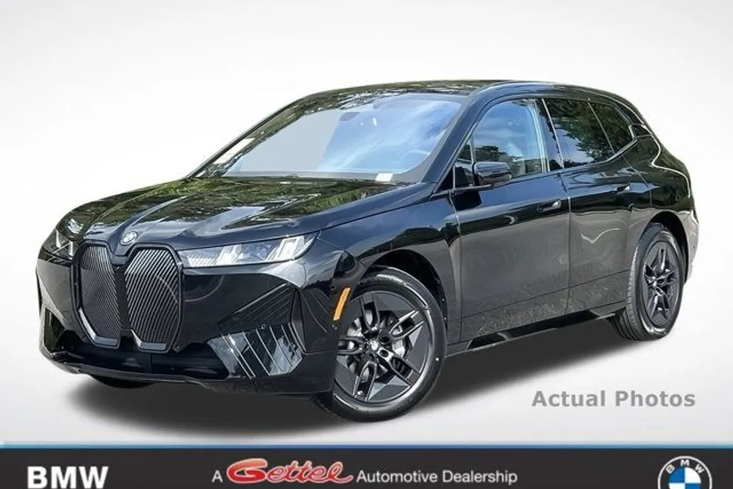 2026 Bmw iX photo 1