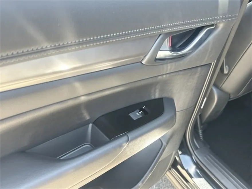 2025 Mazda CX-5 2.5 Select photo 12