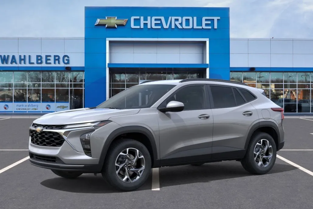 2025 Chevrolet Trax LT photo 1