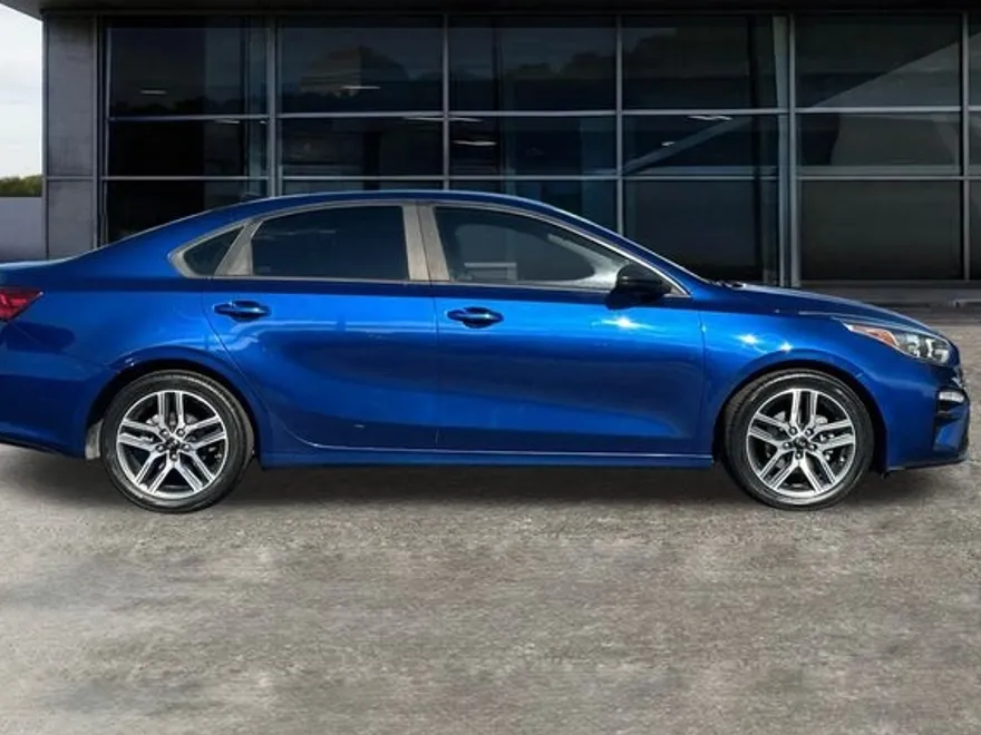 2019 Kia Forte S photo 1
