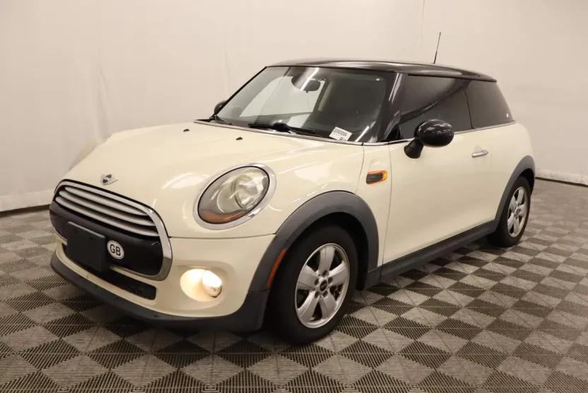 2015 Mini Cooper 2 Door Hardtop photo 1