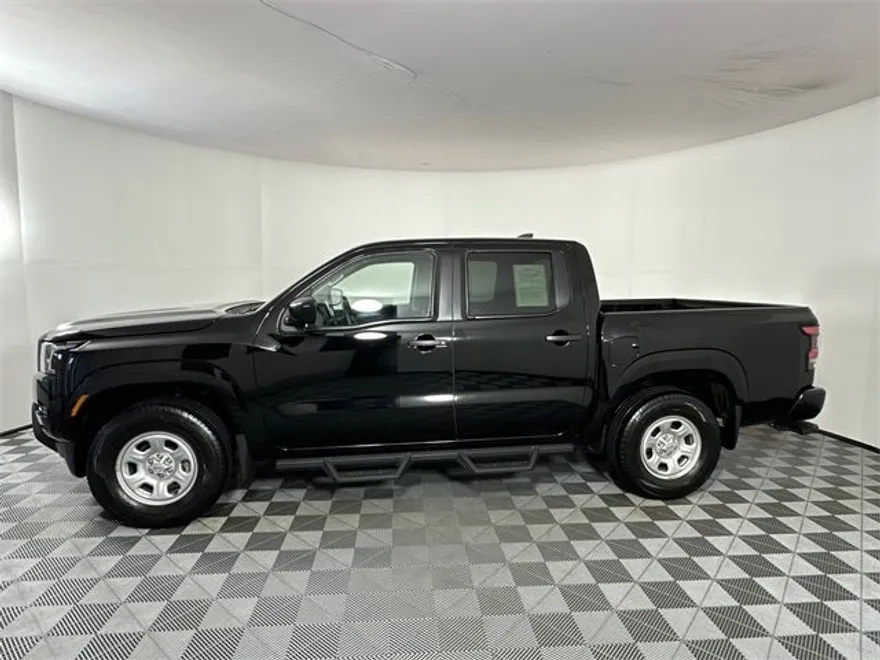 2022 Nissan Frontier S photo 1