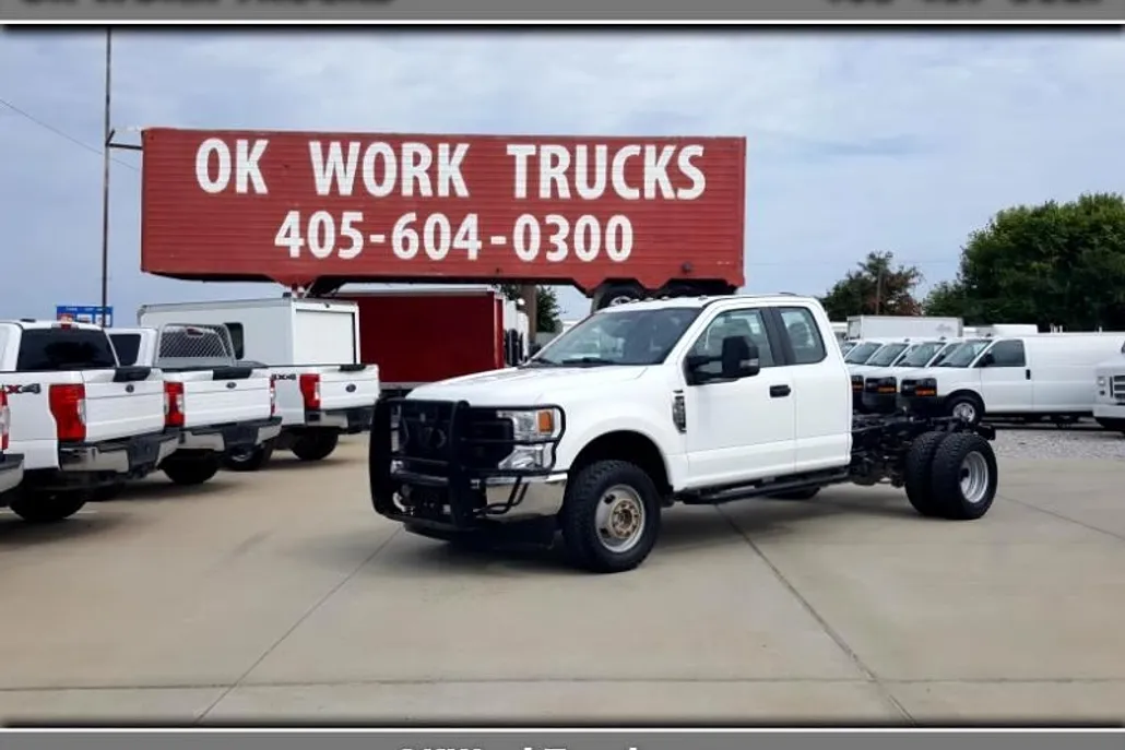 2020 Ford F-350 XL photo 1