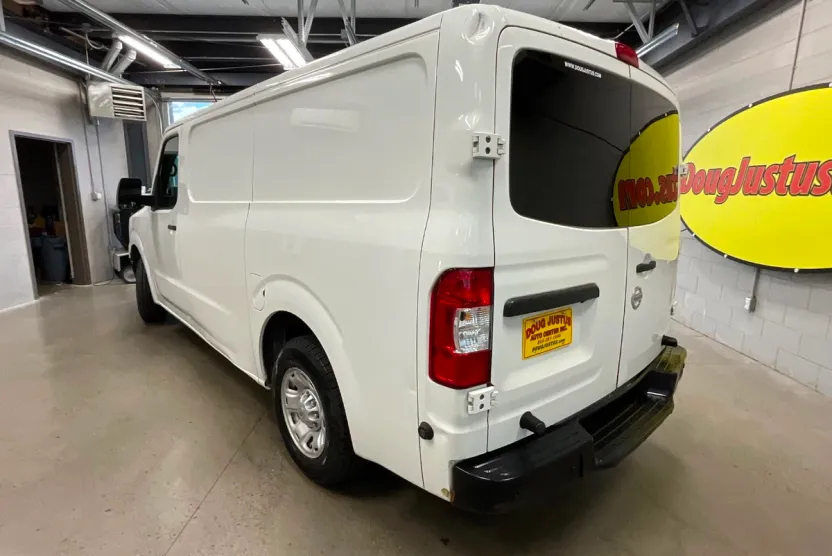 2017 Nissan NV1500 photo 1