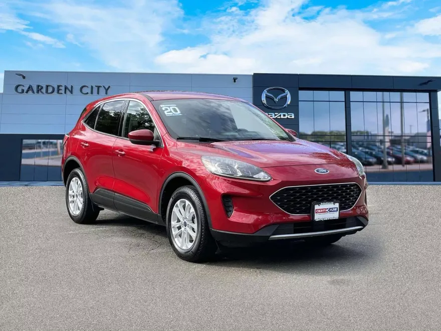 2020 Ford Escape SE photo 1