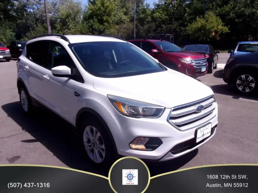 2018 Ford Escape SE Sport photo 1