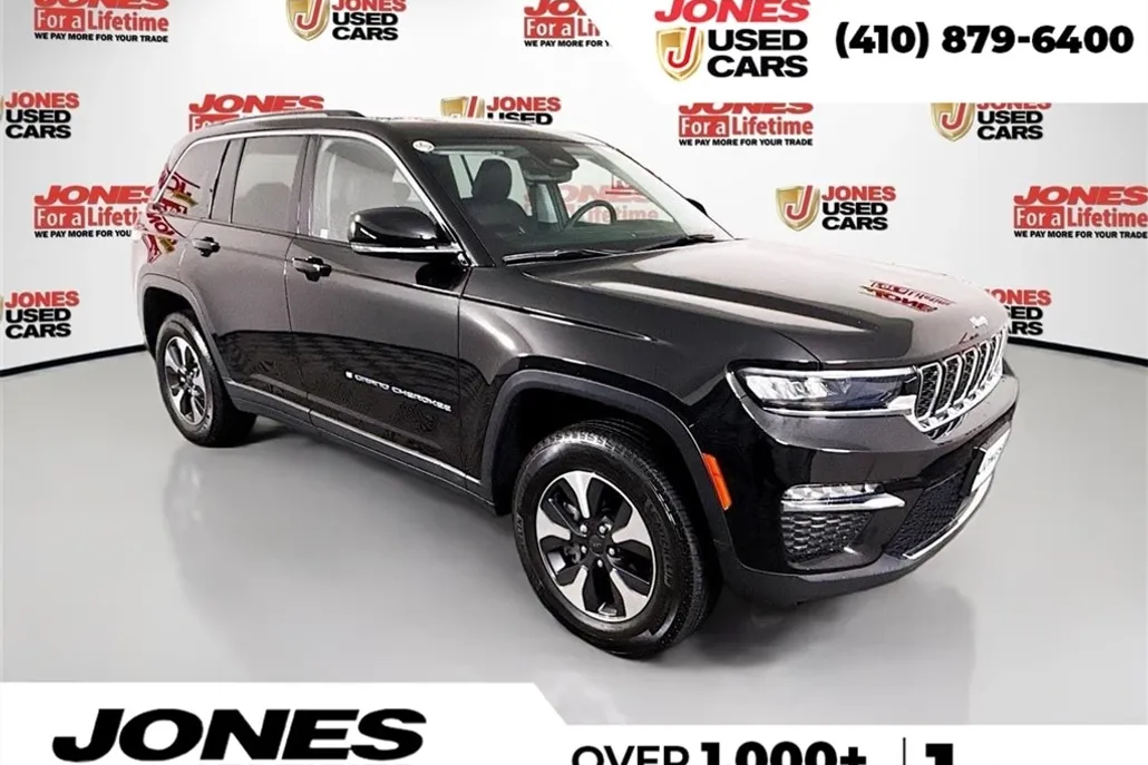 2023 Jeep Cherokee Base photo 1