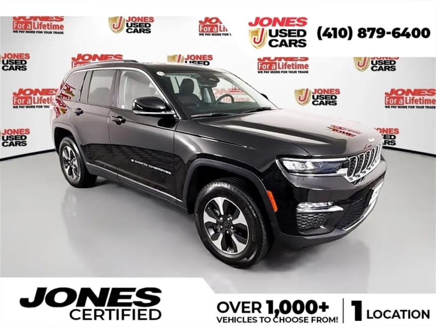 2023 Jeep Cherokee Base photo 1
