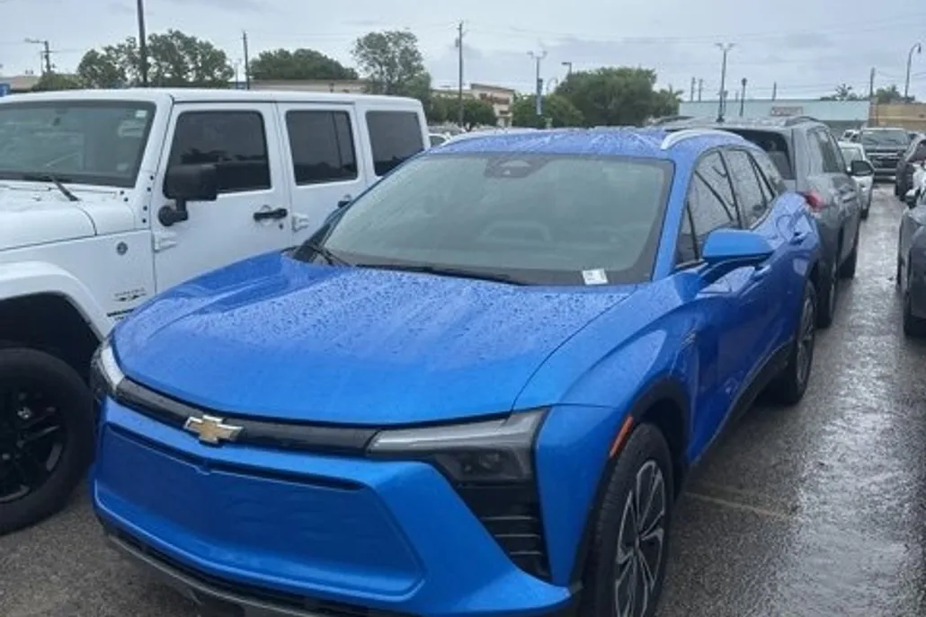 2024 Chevrolet Blazer EV photo 1
