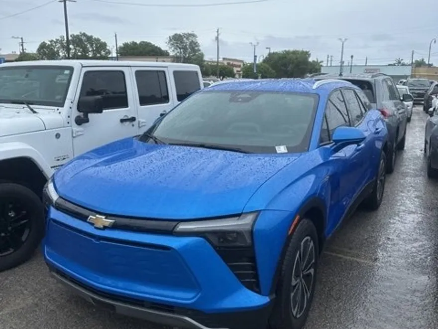 2024 Chevrolet Blazer EV photo 1