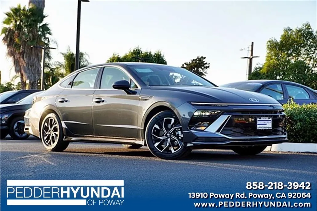 2025 Hyundai Sonata SEL photo 1