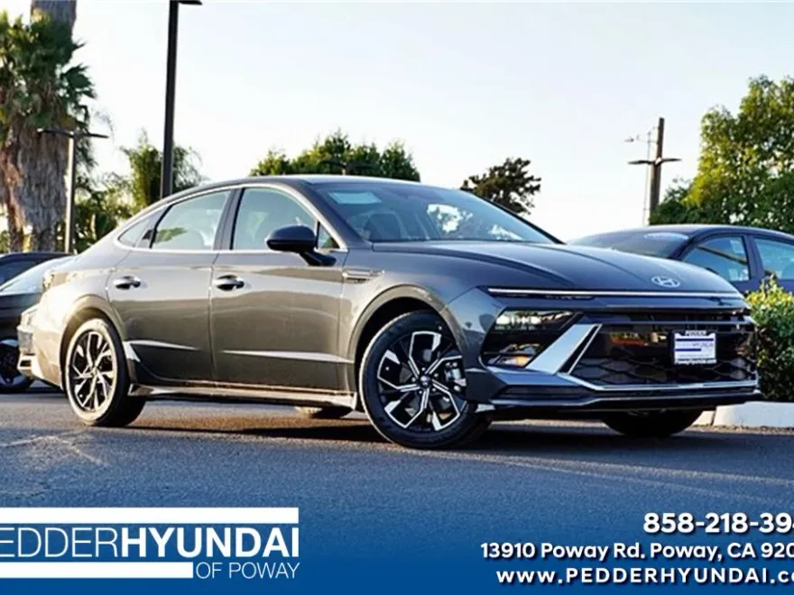 2025 Hyundai Sonata SEL photo 1