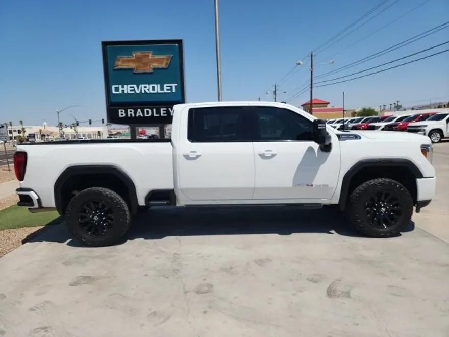 2022 Gmc Sierra 2500 HD AT4 photo 1