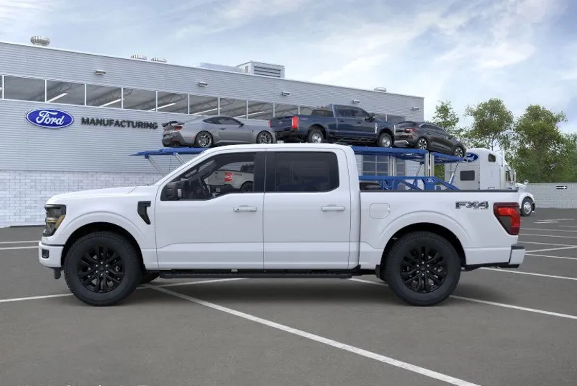 2025 Ford F-150 XLT photo 1