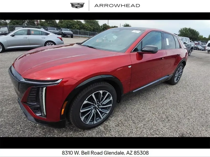 2024 Cadillac Lyriq Sport photo 1
