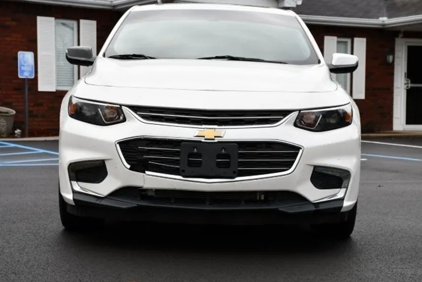 2017 Chevrolet Malibu Premier photo 1