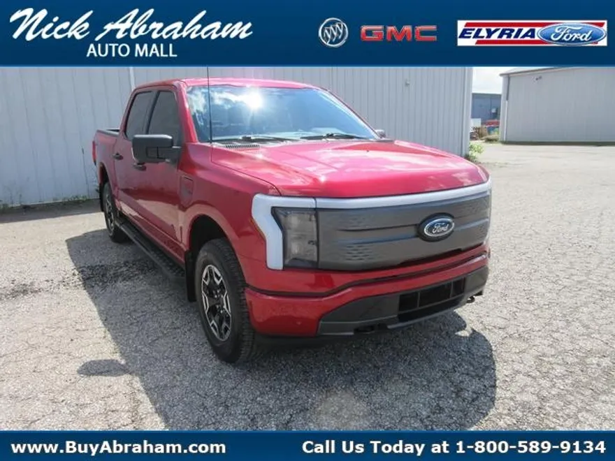 2023 Ford F-150 Lightning XLT photo 1