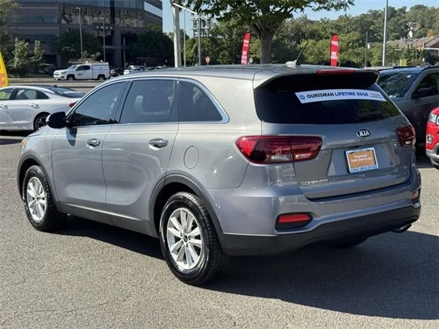 2019 Kia Sorento L photo 1