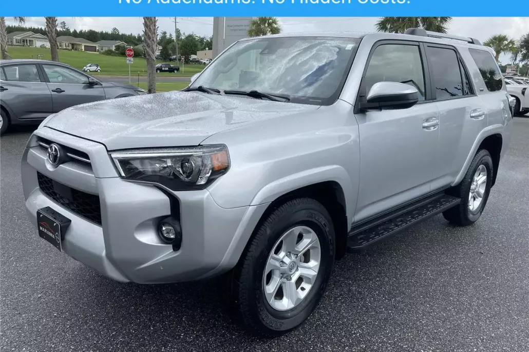 2024 Toyota 4Runner SR5 photo 1