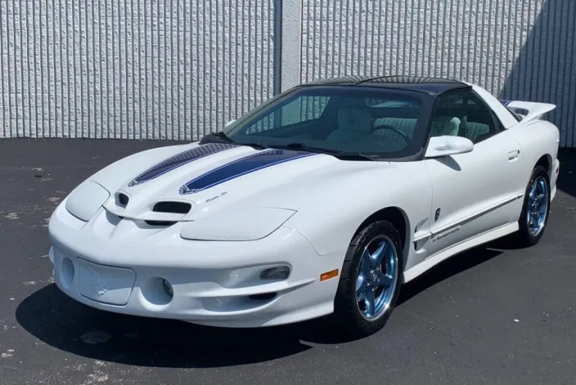 1999 Pontiac Firebird TRANS AM photo 1