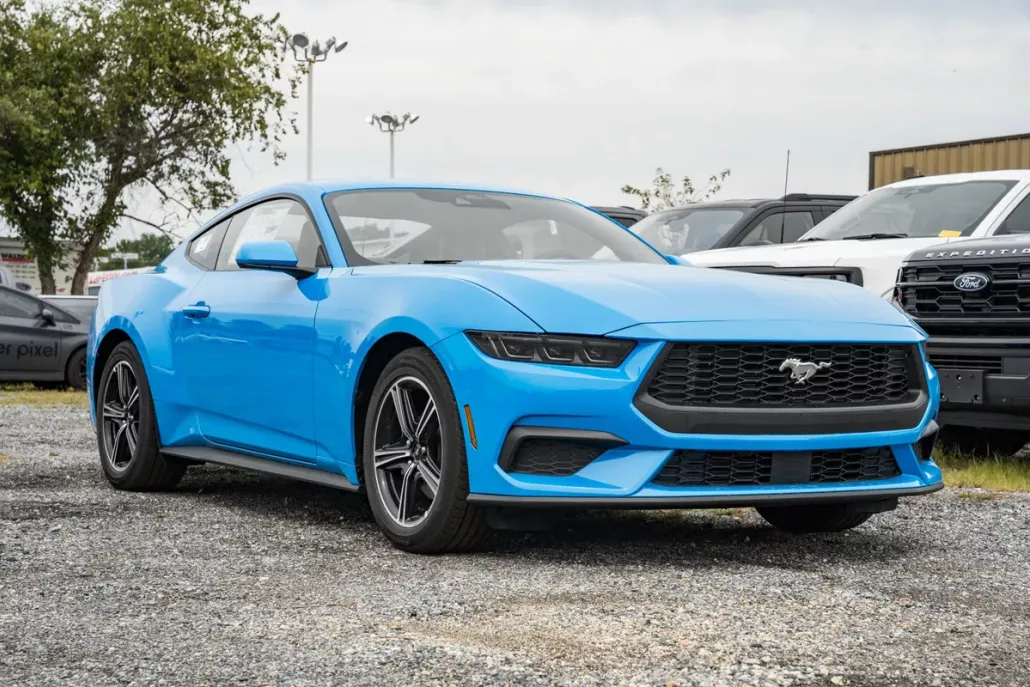 2025 Ford Mustang EcoBoost Premium photo 1