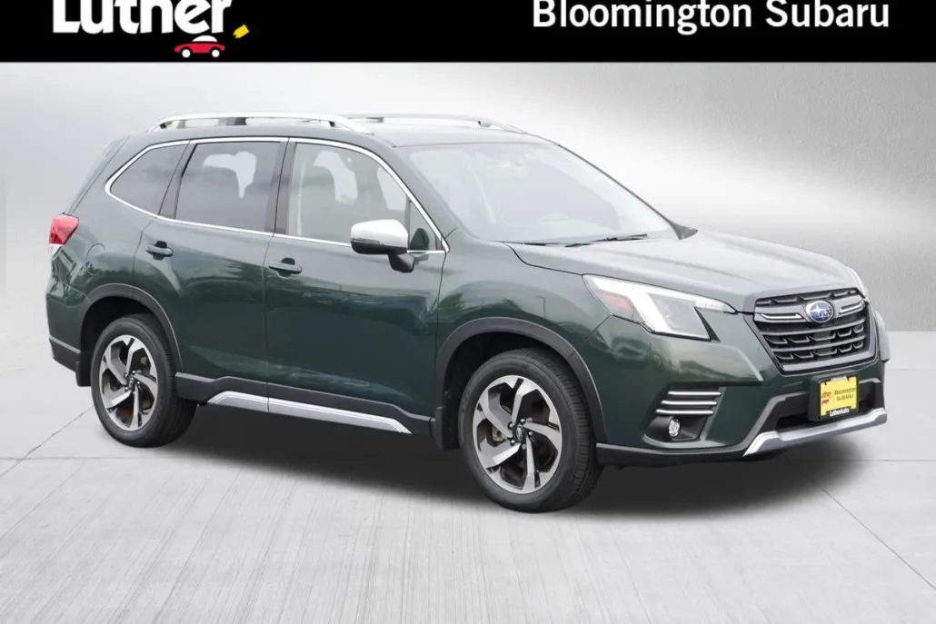2023 Subaru Forester Touring photo 1