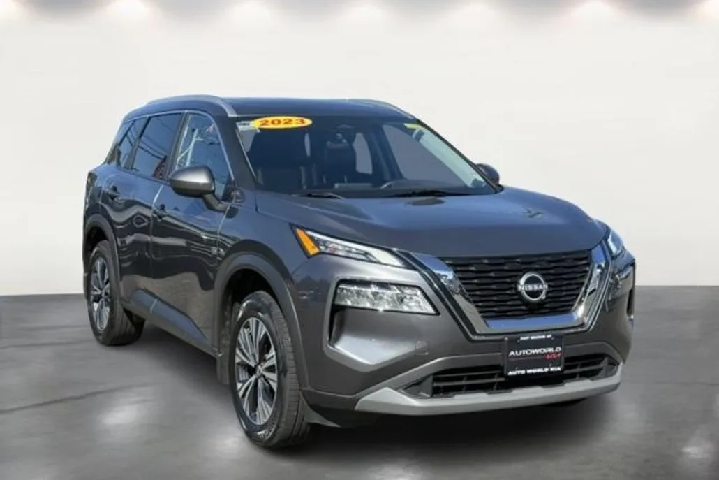 2023 Nissan Rogue SV photo 1