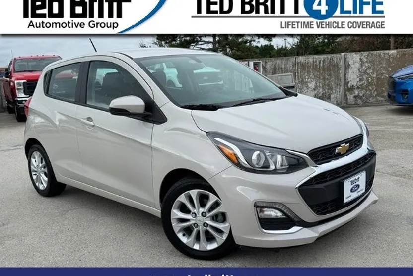 2020 Chevrolet Spark 1LT LT photo 1