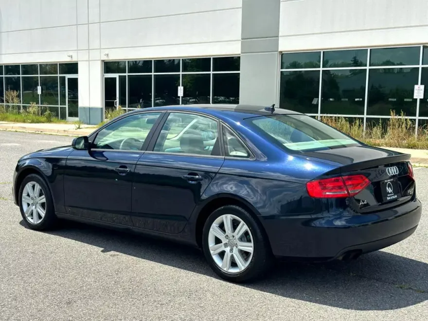 2011 Audi A4 2.0T Quattro Premium photo 1