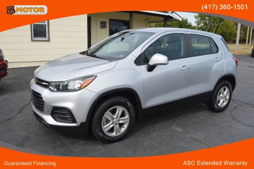 2017 Chevrolet Trax LS photo 1