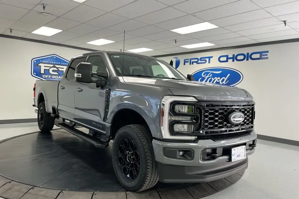 2025 Ford F-250 XLT photo 1
