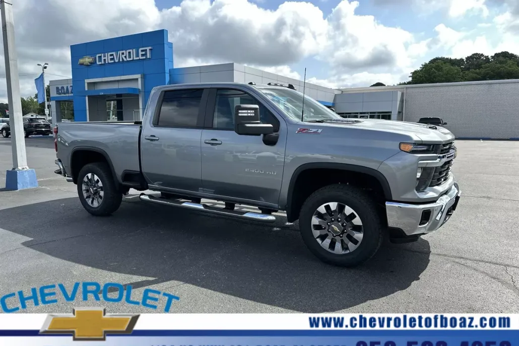 2025 Chevrolet Silverado 2500HD LT photo 1