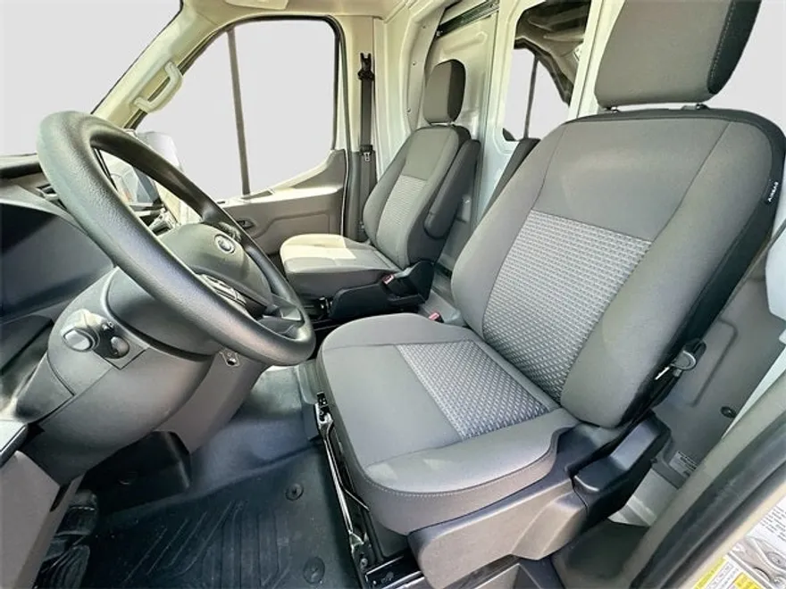 2024 Ford Transit photo 1