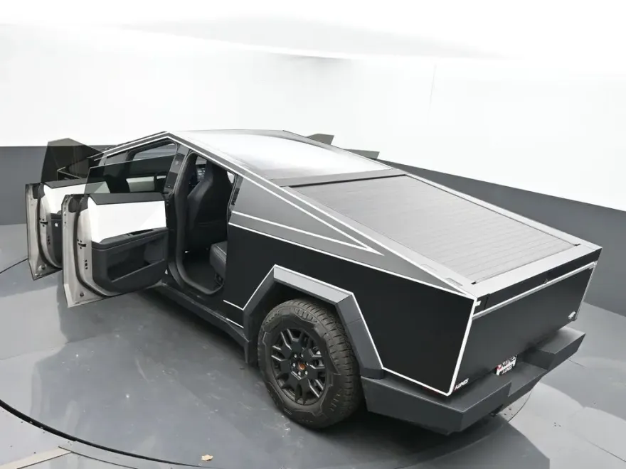 2024 Tesla Cybertruck Cyberbeast photo 51