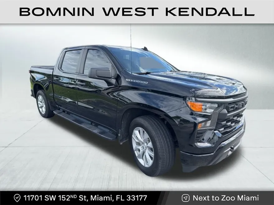2023 Chevrolet Silverado 1500 Custom photo 1