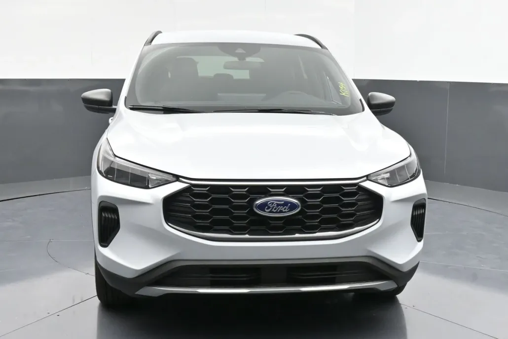 2025 Ford Escape ST-Line photo 1