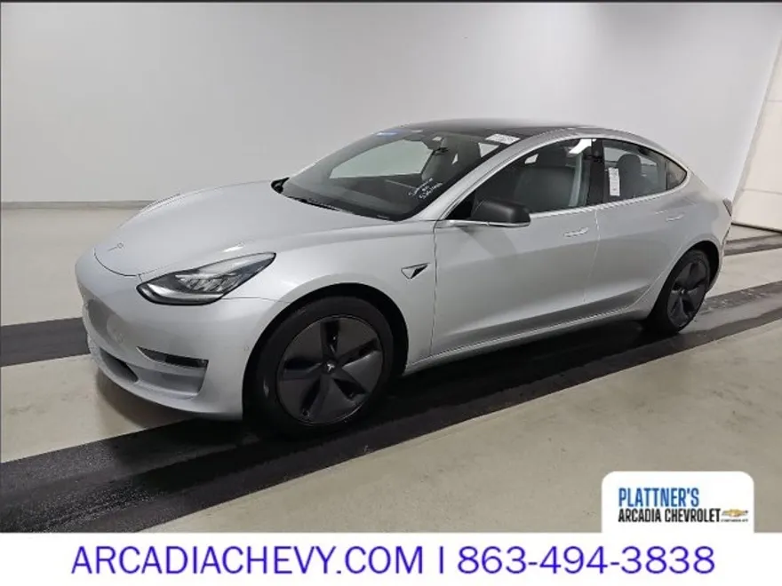 2018 Tesla Model 3 Long Range photo 1
