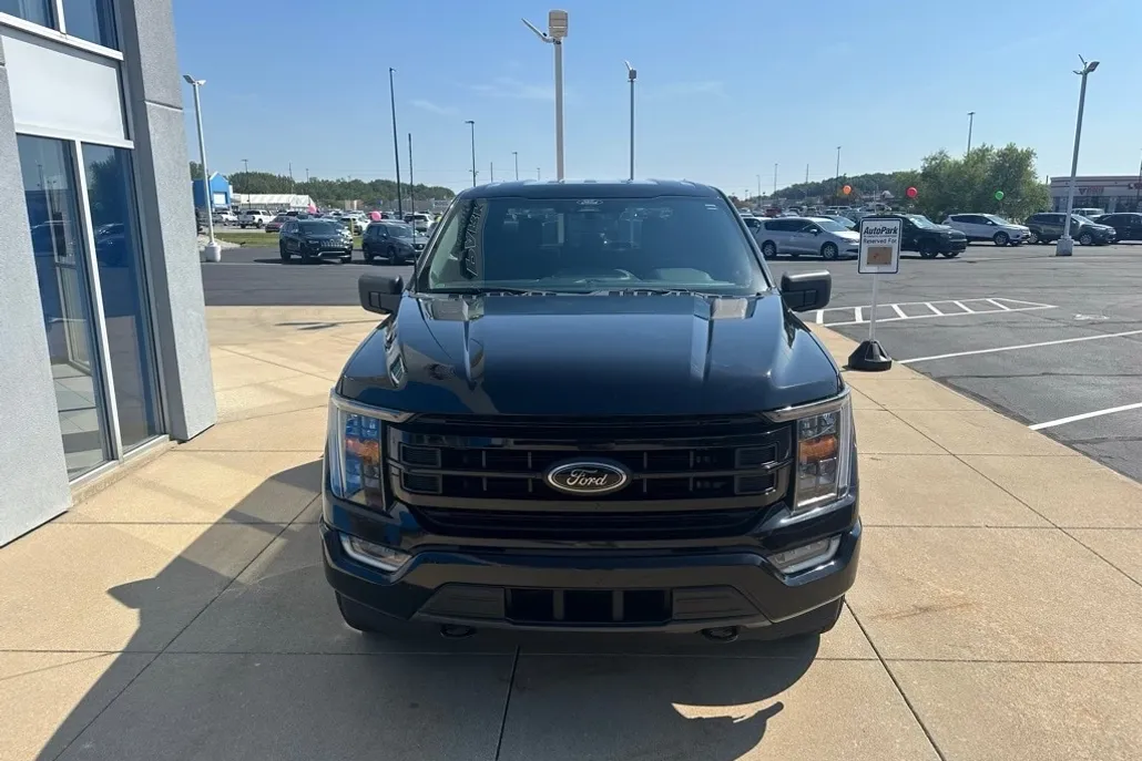 2022 Ford F-150 XLT photo 1